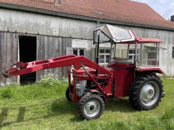 Massey Ferguson 133